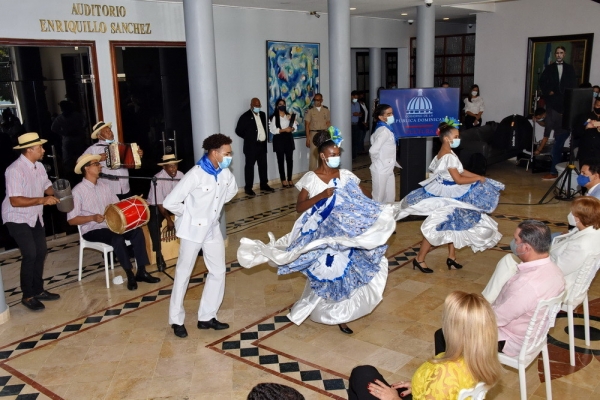 Ministerio de Cultura celebra Día del Merengue con música y baile