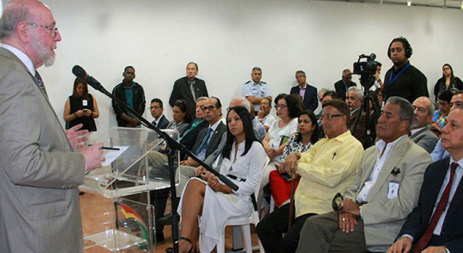 El ministro de Cultura, Pedro Vergés, anunció a su equipo directivo la decisión del presidente Medina de apoyar el proyecto de transformación completa de la Plaza de la Cultura “Juan Pablo Duarte”.