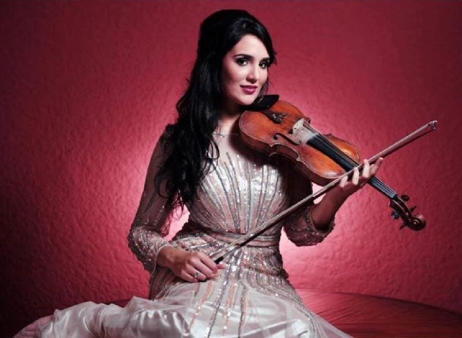 La violinista Aisha Syed será la figura principal del tercer concierto de la Temporada Sinfónica 2021