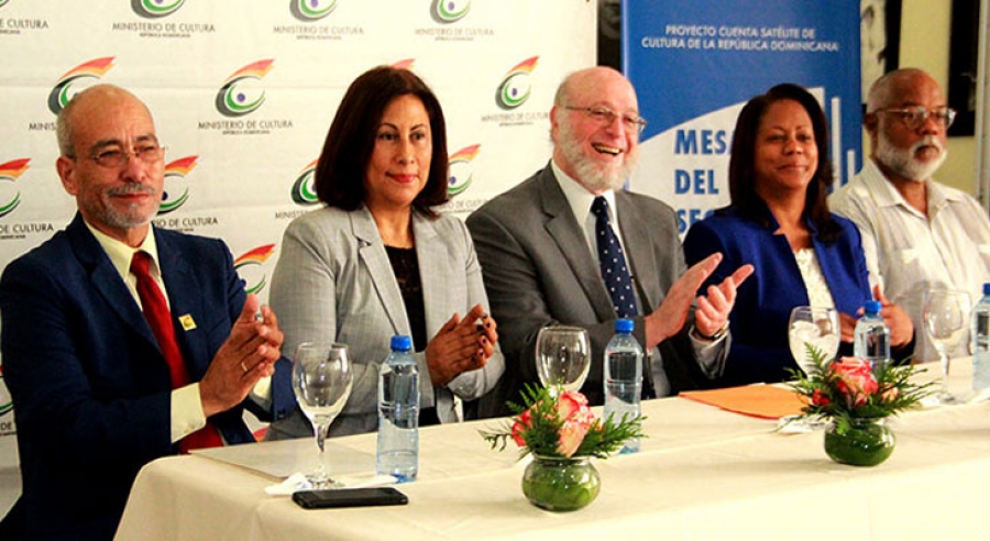 El funcionario habló en el marco de la primera mesa del sector editorial de República Dominicana, para dejar iniciada la segunda etapa de la creación de dicha cuenta junto al Banco Central.