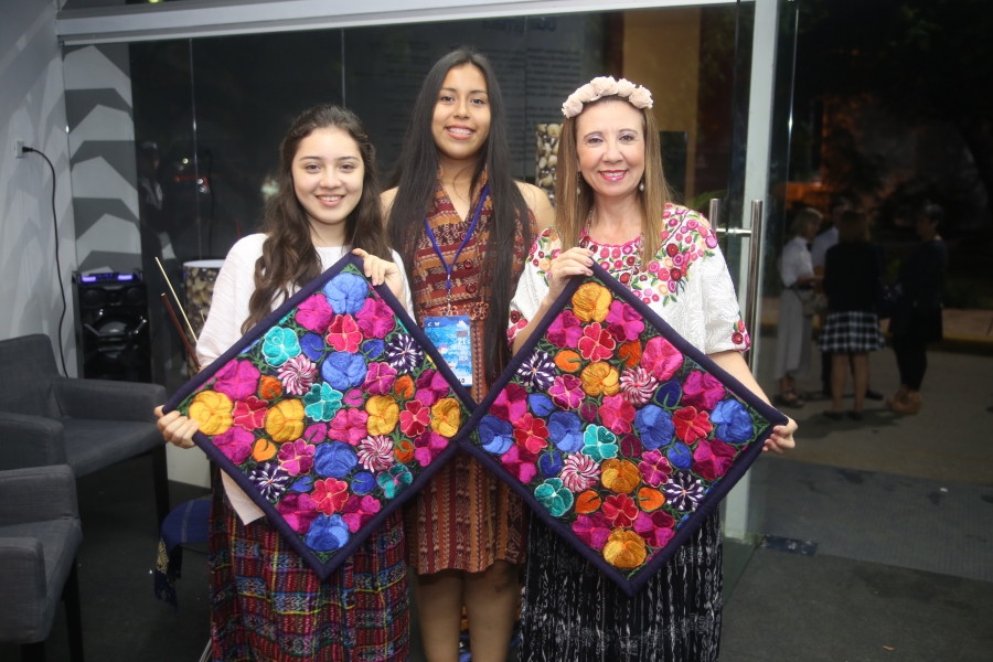 FILSD 2018: Pabellón de Guatemala desborda con su cultura y colorido