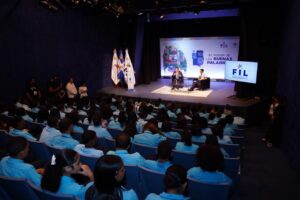 Roberto Ángel Salcedo promueve la cultura de paz y el uso correcto del lenguaje en la Feria Internacional del Libro 2026