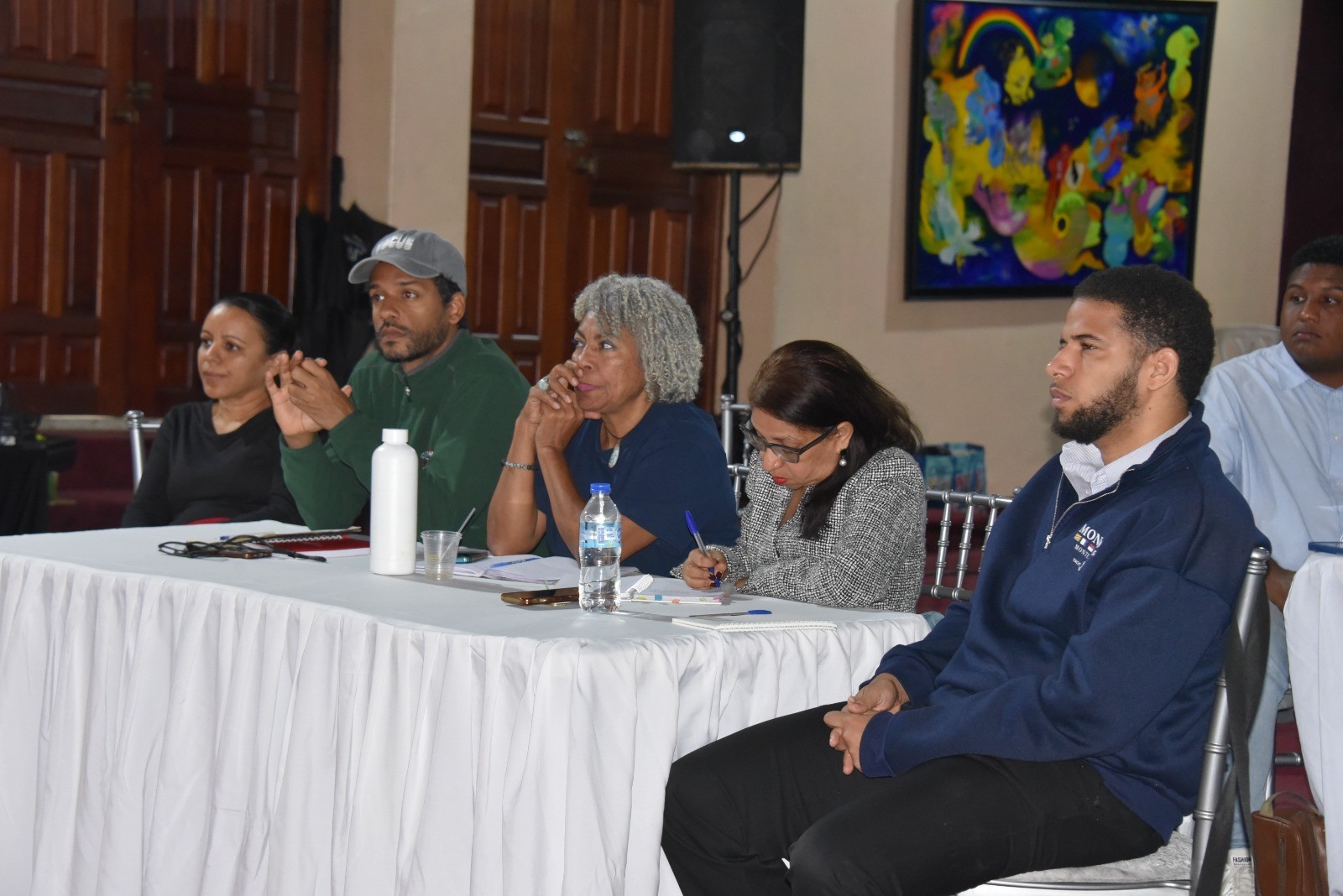 Ministerio de Cultura orienta a emprendedores culturales sobre la formalización de sus negocios