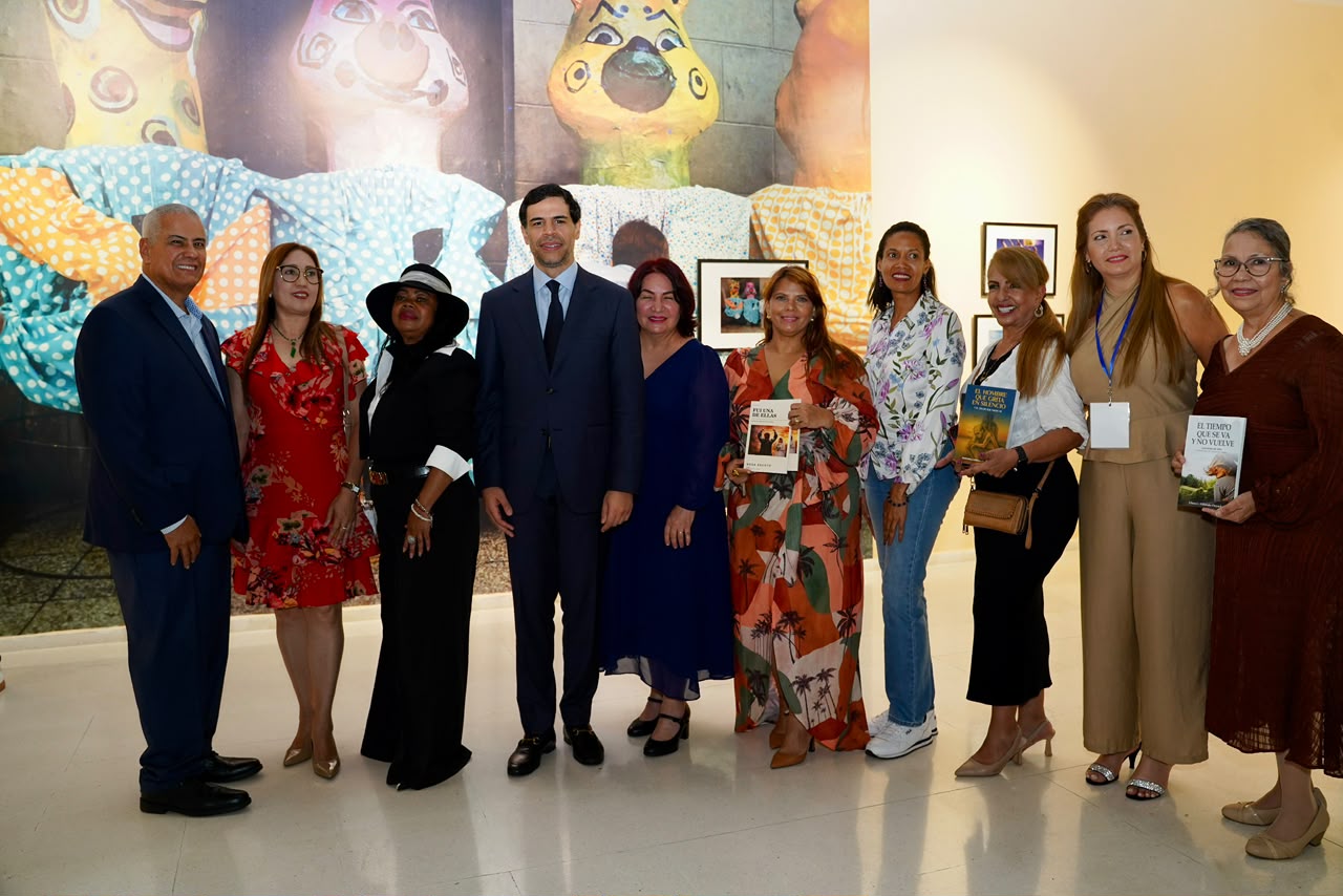 Roberto Ángel Salcedo anuncia un espacio más visible para escritores dominicanos en la FILSD 2027